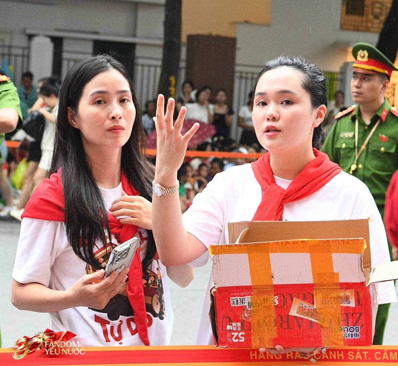 Mẹ vợ Duy Mạnh mở cửa đón 1 mẹ bỉm vào nhà ở A80, lý do phía sau gây bất ngờ - Hình 5