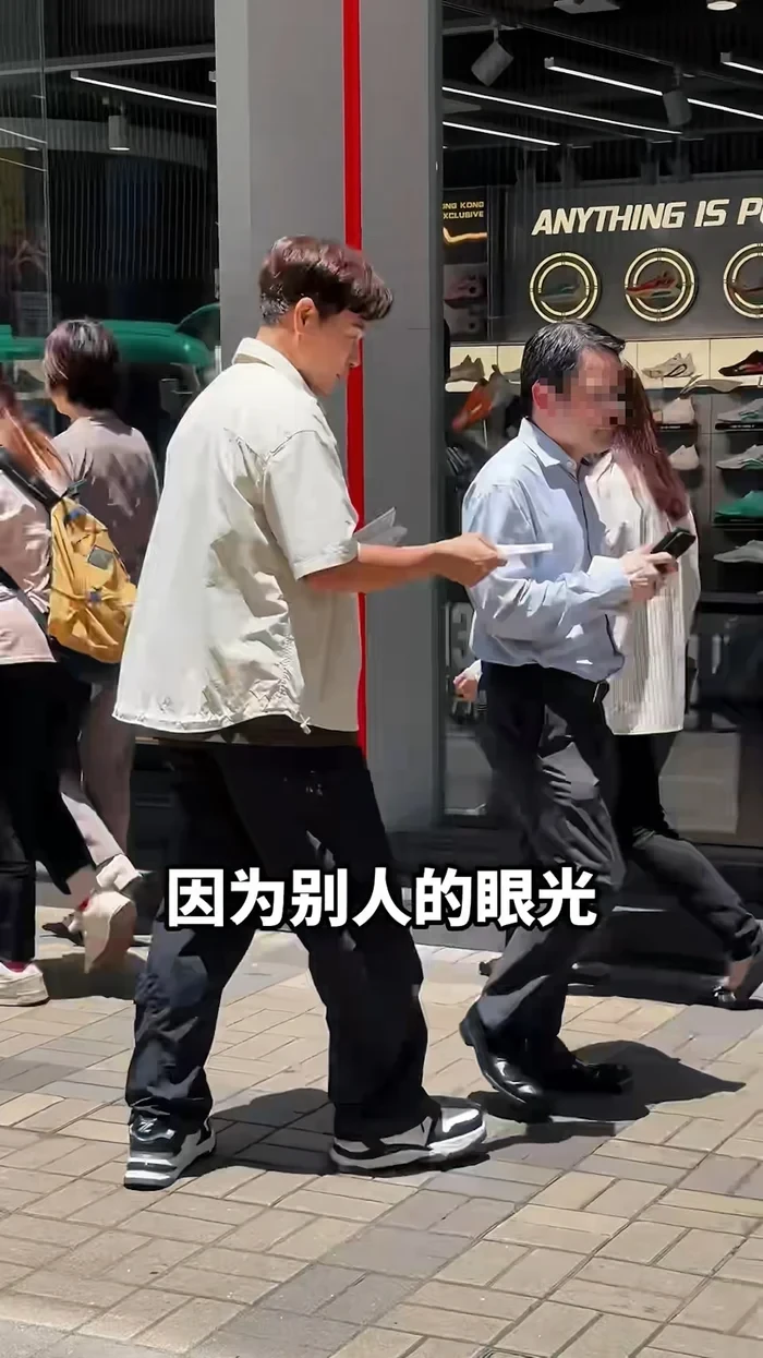 Quách Tấn An ly hôn sau 18 năm, từ ông hoàng TVB nay lang thang phát tờ rơi? - Hình 7