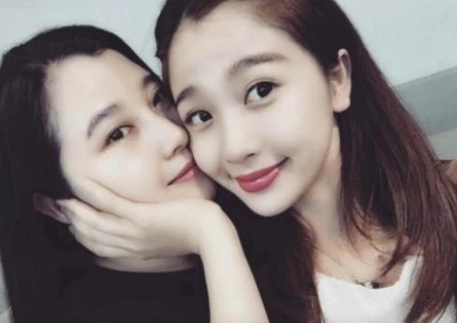 Sau Triệu Lộ Tư, đến Ngu Thư Hân sắp bay màu vì gia tộc dính nghi án sốc - Hình 5