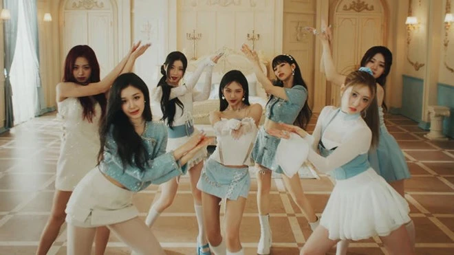 Baby Monster đối đầu Blackpink, YG o bế quay show riêng, lộ sạch đời tư - Hình 9