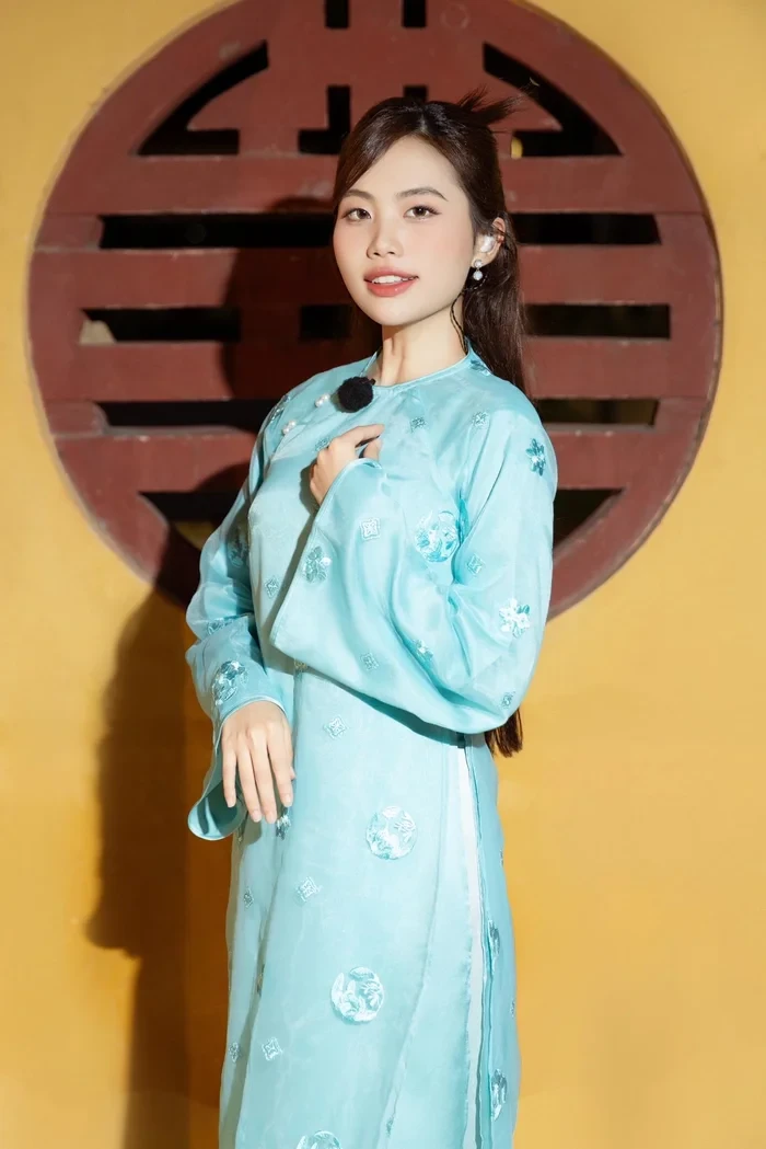 Phương Mỹ Chi ngưng diễn trước concert Em Xinh, fan chúc bình an, chuyện gì đây? - Hình 1