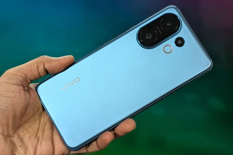 Smartphone chip Snapdragon 7 Gen4, RAM 12 GB, pin 6.500mAh, chống nước, giá hơn 8 triệu đồng - Hình 3