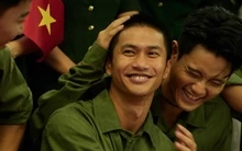 Mưa Đỏ: Rùng mình phân cảnh ăn rắn sống của nhân vật Tấn, nghe số lượng mà ớn! - Hình 5