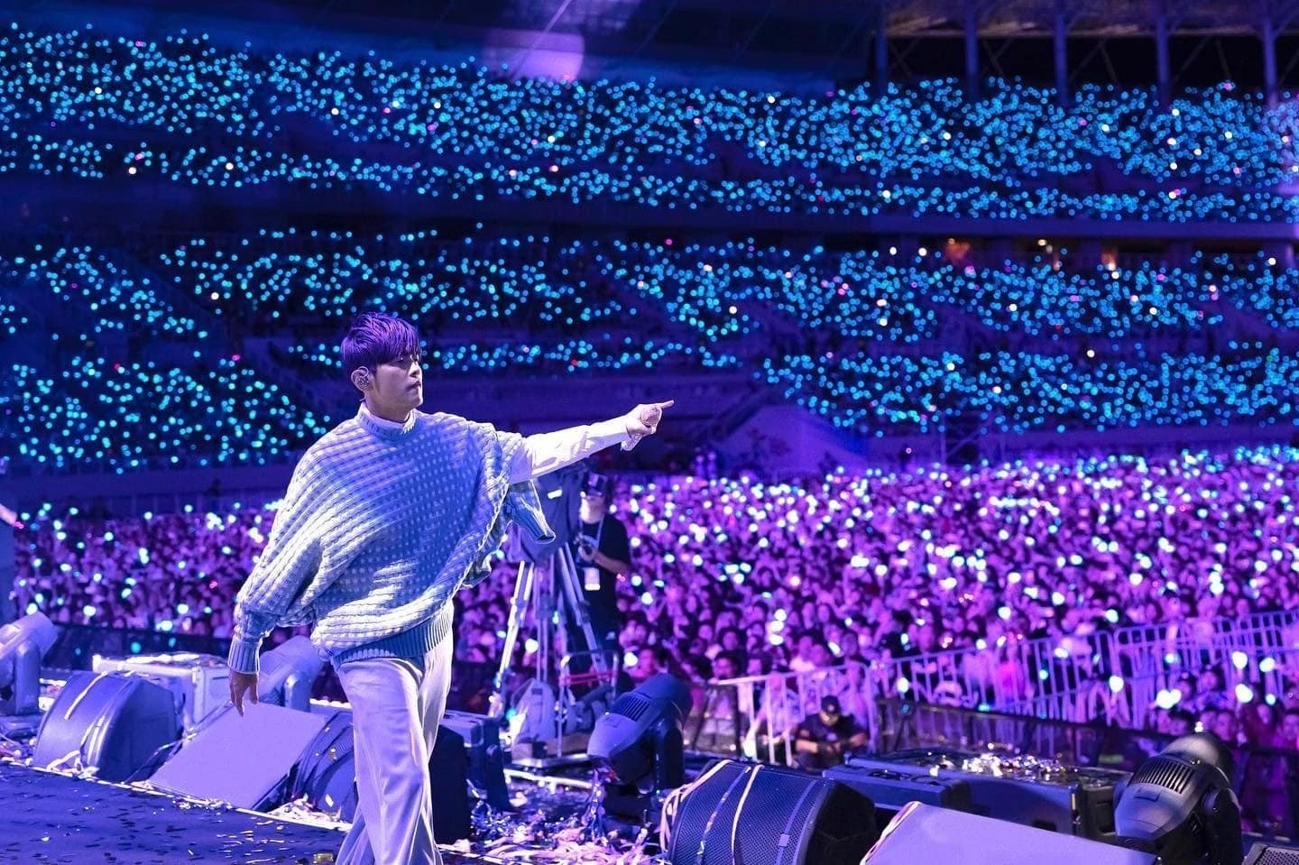 Concert Châu Kiệt Luân: lộ chân dung cặp đôi lừa thành công 73 người lấy 11 tỷ - Hình 1