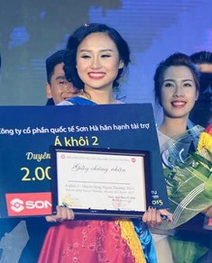 Phương Nhi lộ clip 3s cạnh nhà chồng, visual tiên tử cũng lép vế trước người này - Hình 4