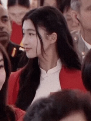 Phương Nhi lộ clip 3s cạnh nhà chồng, visual tiên tử cũng lép vế trước người này - Hình 2