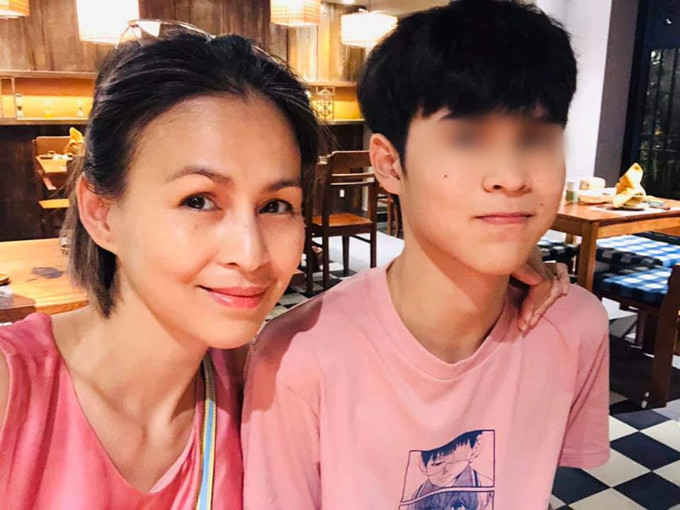 Lương Hoàng Anh: Vợ cũ Huy Khánh nghi bán đồ giả, chê HIEUTHUHAI và loạt Hoa hậu - Hình 3