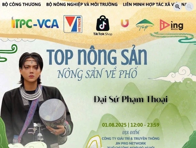 Rộ ảnh Phạm Thoại bị mời lên làm việc sau khi nhận vơ danh Đại sứ nông sản - Hình 1