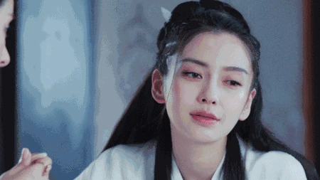 Angelababy khóc nức nở vì 1 câu nói của fan, làm một hành động liền bị đáp trả! - Hình 6