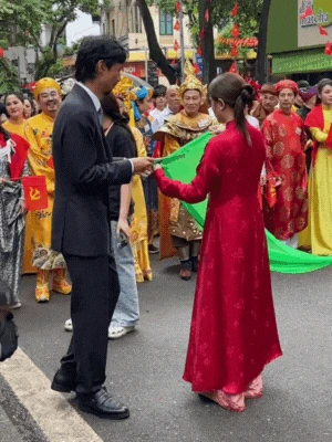 Hoàng Thuỳ Linh dạo này tóm gọn trong 2 từ: Xinh, viên mãn! - Hình 16