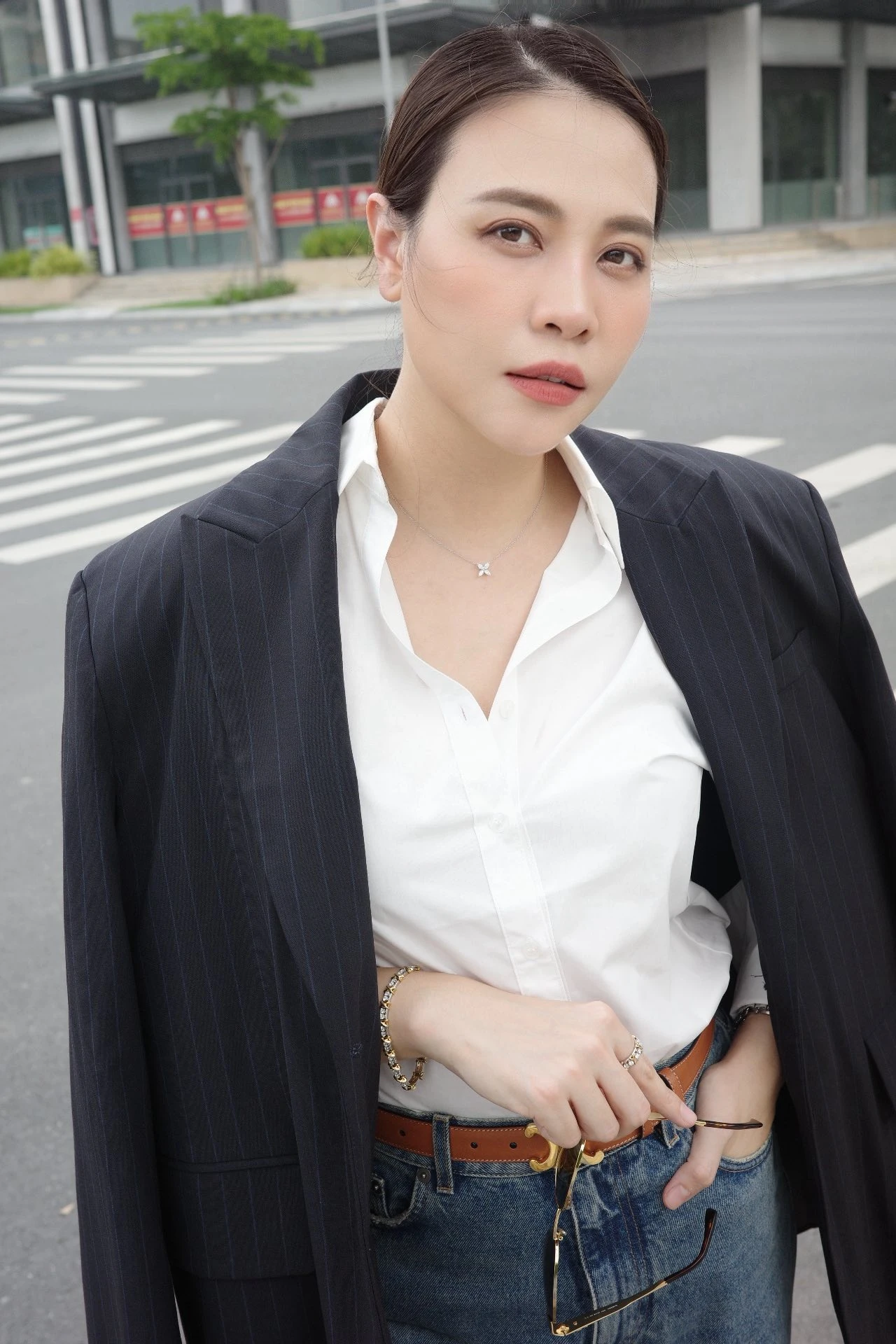 Đàm Thu Trang sốc nặng khi nghe con trai nhận xét về visual của mẹ năm 18 tuổi - Hình 2