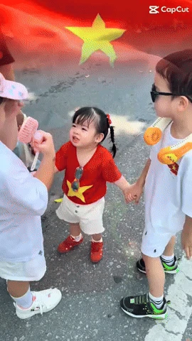 Điều ít biết về cuộc sống của 4 cậu ấm, cô chiêu cháu bầu Hiển, con gái Đỗ Mỹ Linh liệu có khác biệt? - Hình 5