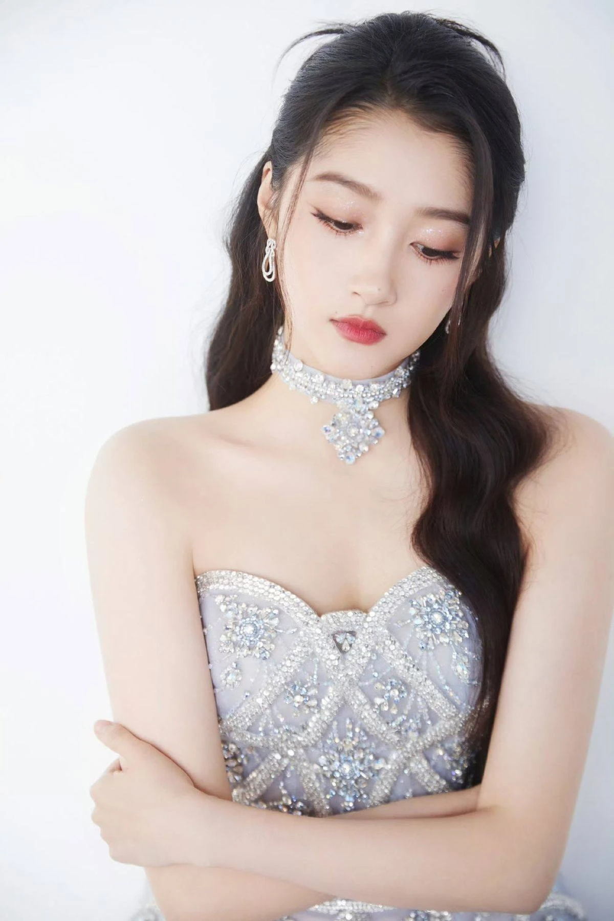 Lộc Hàm - Quan Hiểu Đồng ngó lơ nhau trong ngày Lễ Tình nhân: Ngôn tình Cbiz toang thật rồi? - Hình 5