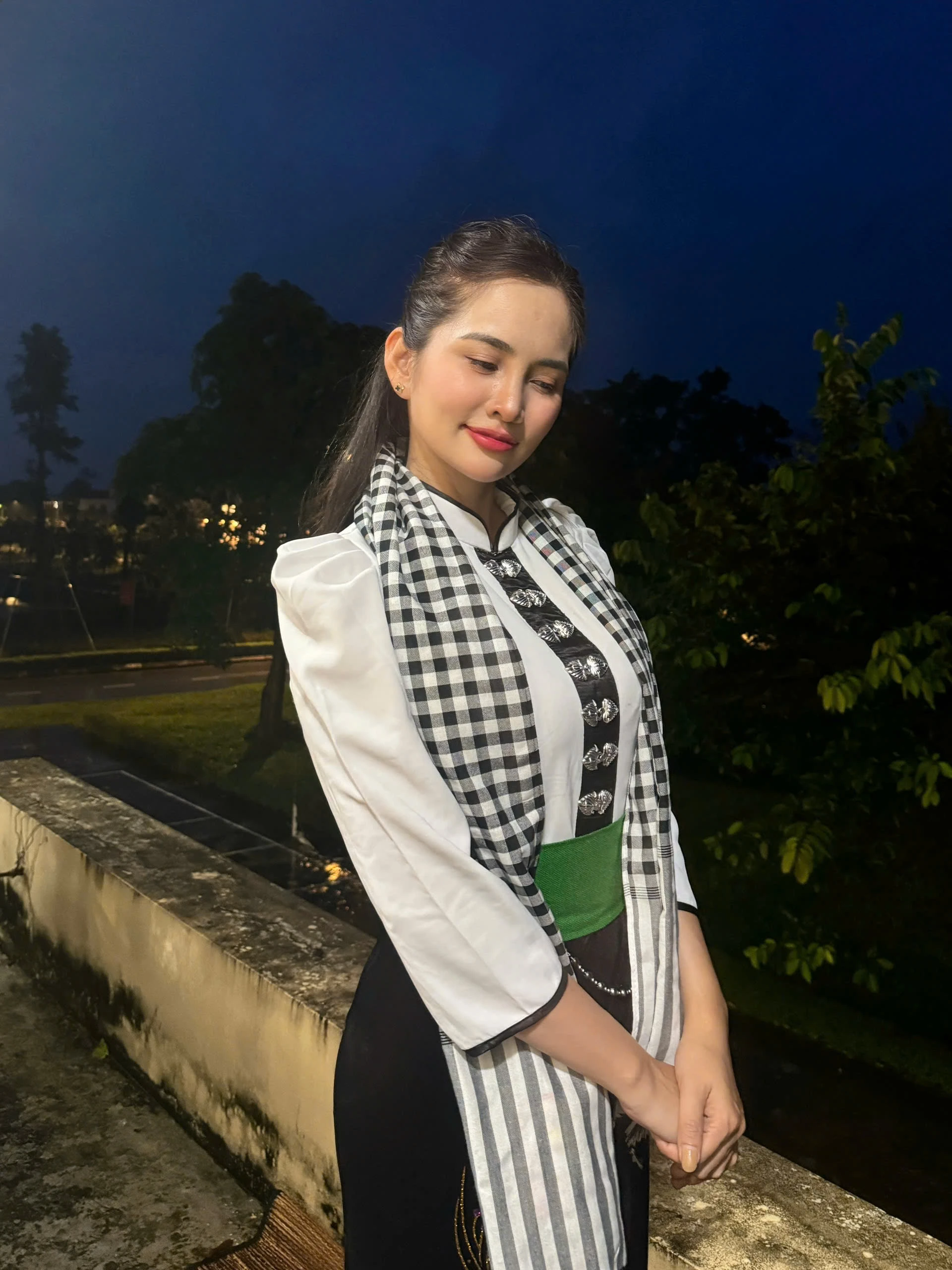 Nữ chiến sĩ xinh đẹp bảo vệ Quân kỳ, nhà 3 đời tham gia diễu binh - Hình 6