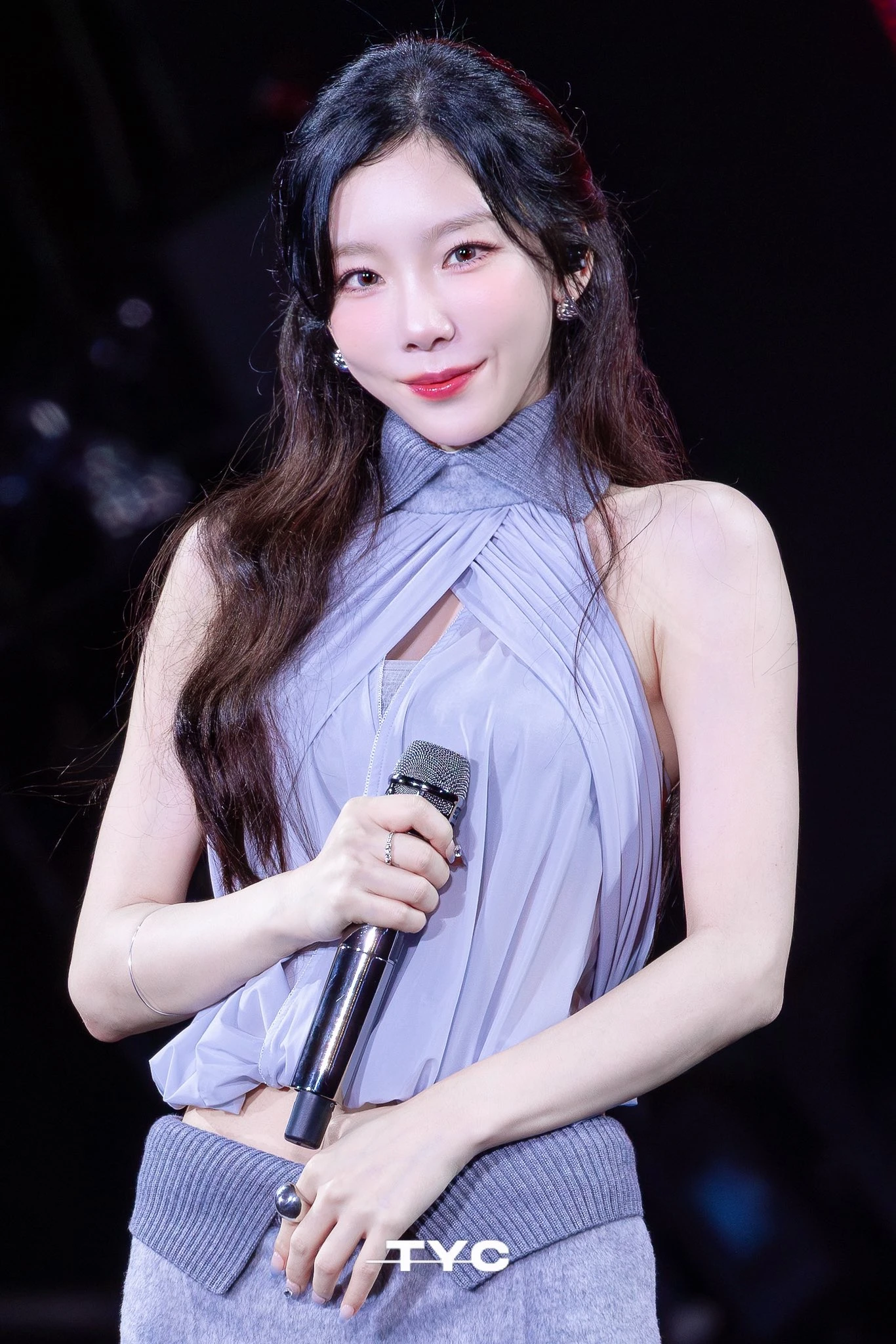 Taeyeon (SNSD) khiến fan Việt tức giận, đang giao lưu thì quay đầu đi luôn? - Hình 4