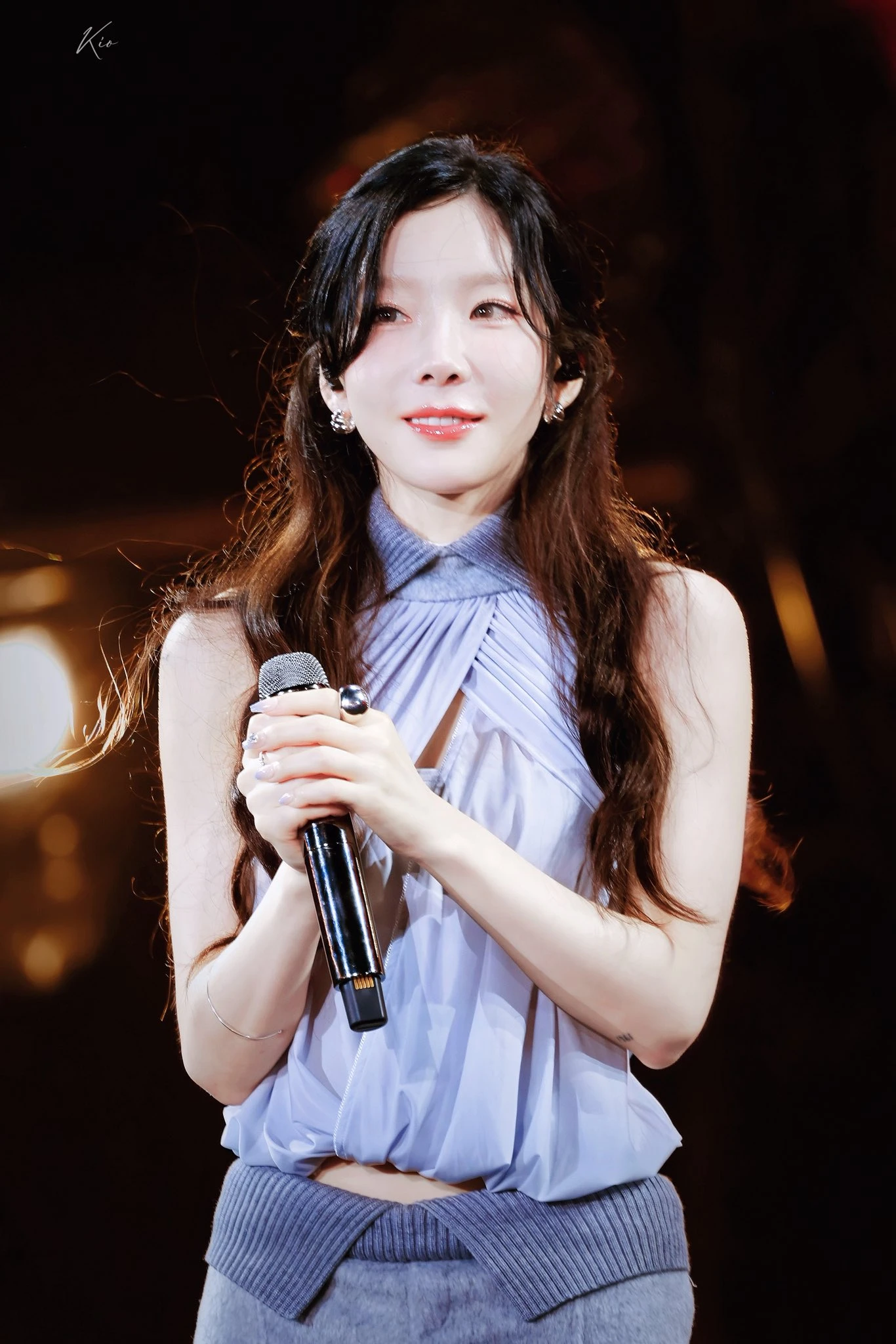 Taeyeon (SNSD) khiến fan Việt tức giận, đang giao lưu thì quay đầu đi luôn? - Hình 7