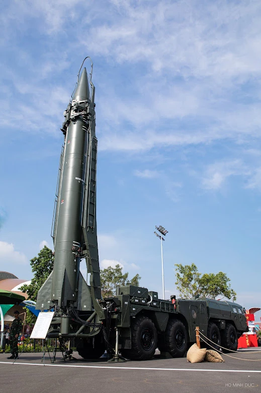 Tên lửa đạn đạo Scud-B gây sốt ở Lễ diễu binh 2/9: Hơn 34 tấn, bắn xa nhất 300km - Hình 2