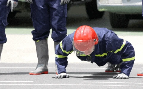 Lê Dương Bảo Lâm bị kỷ luật, Song Luân gây tranh cãi vì đùa giỡn quá đà! - Hình 2