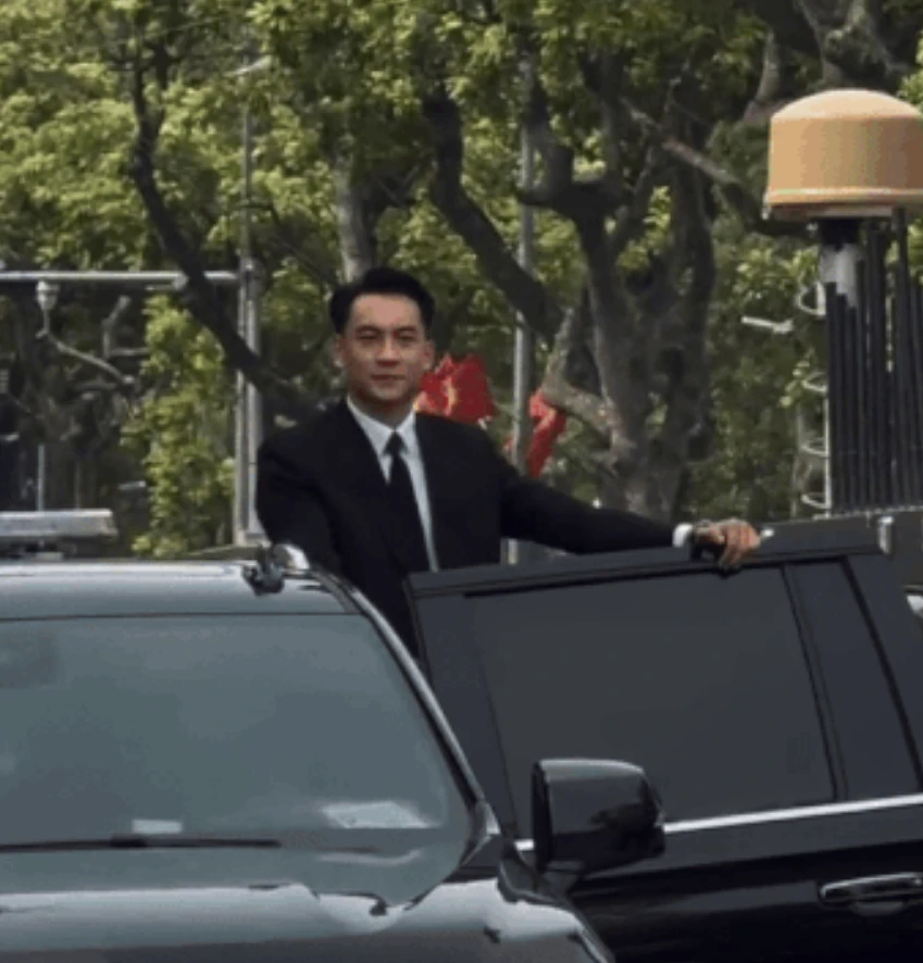 Phùng Thế Văn tái xuất, cực cuốn lật đổ Lê Hoàng Hiệp, fan nữ nguyện đổi chồng - Hình 3