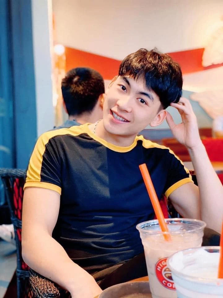 Phùng Thế Văn tái xuất, cực cuốn lật đổ Lê Hoàng Hiệp, fan nữ nguyện đổi chồng - Hình 5