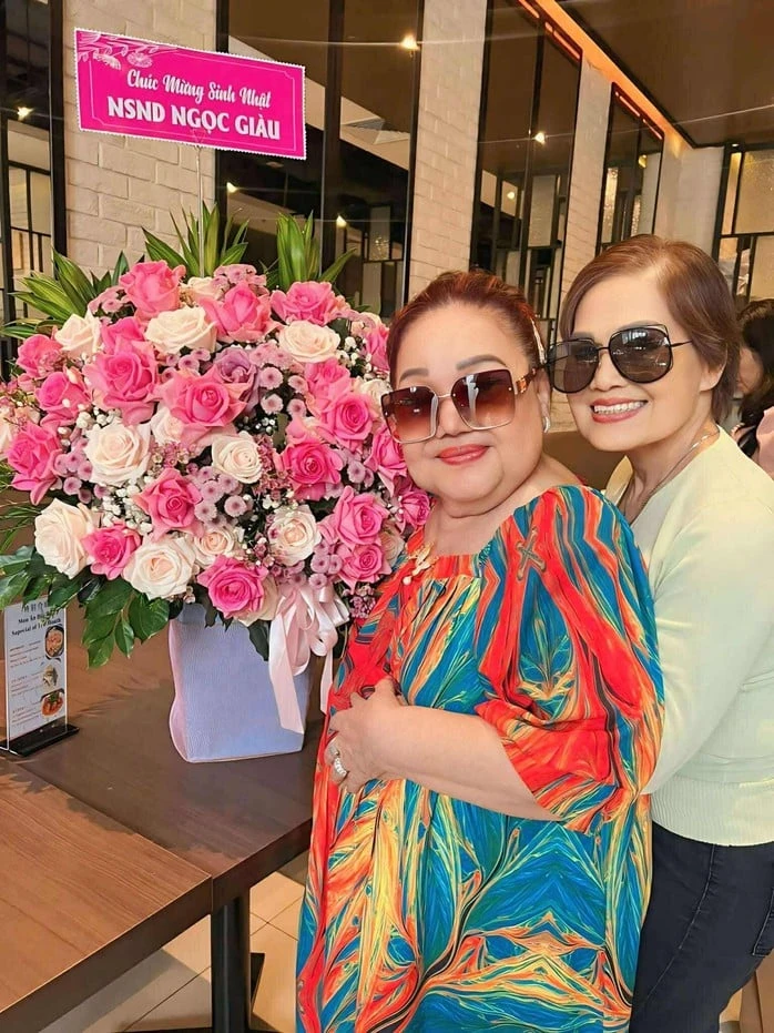 CEO Trung tâm băng nhạc Lạc Hồng qua đời, Ngọc Giàu, Minh Vương tiếc thương - Hình 4