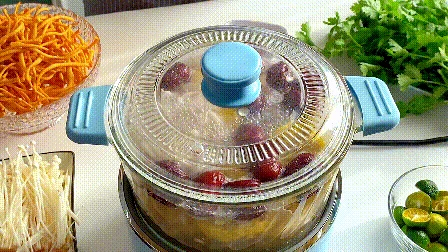 Chỉ cần 2 trái dừa và 1 con gà: Bữa lẩu bổ dưỡng tại nhà khiến nhà hàng phải chào thua - Hình 8