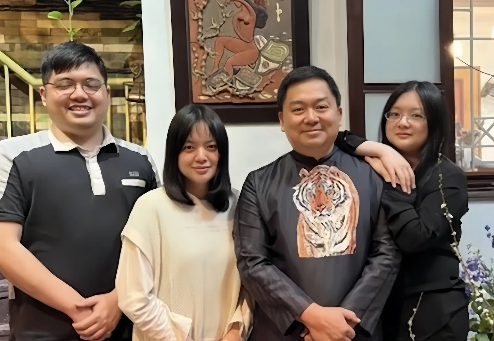 Con trai Hoàng Nam Tiến lỡ miệng kể tật xấu của bố, không như bề ngoài? - Hình 7
