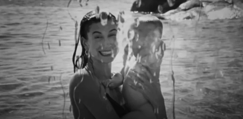 Con trai Justin Bieber giấu kín, lộ đúng 2 điểm trong MV mới, dân mạng đốn tim - Hình 1