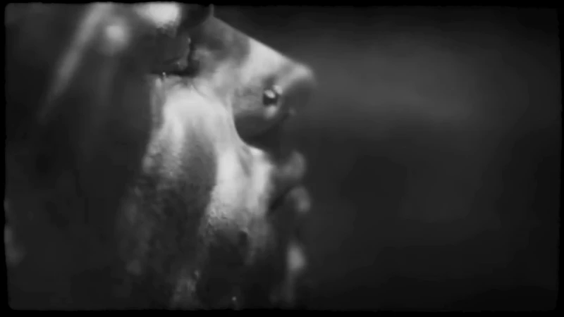 Justin Bieber tung MV mới mà sao view flop thế này, quý tử giật trọn spotlight nhưng netizen tiếc đúng 1 điều - Hình 3