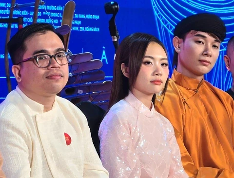Phương Mỹ Chi hớ miệng làm lộ kết quả Em Xinh Say Hi, bịt miệng không kịp - Hình 2