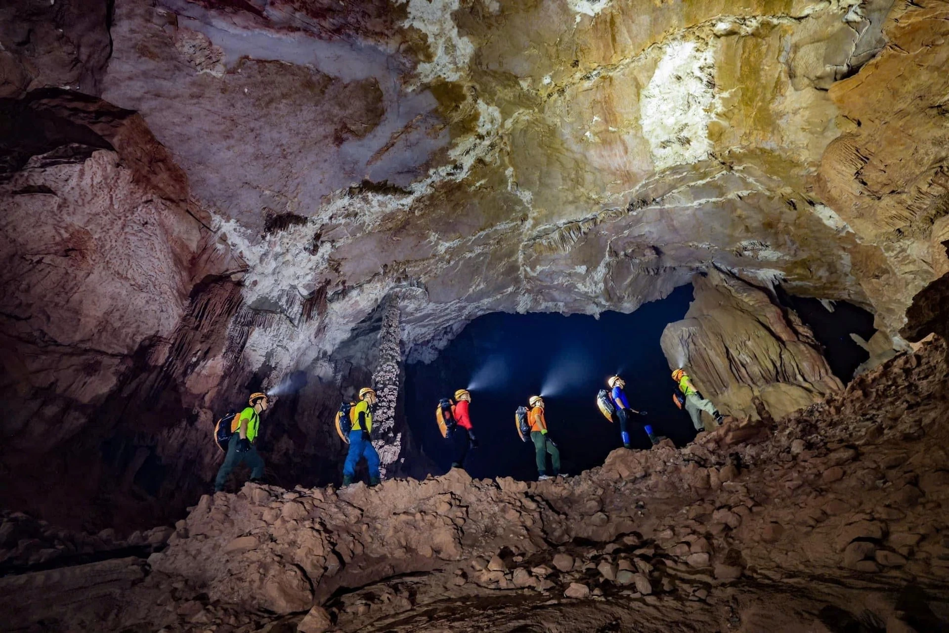 An toàn cho du lịch mạo hiểm - Hình 1