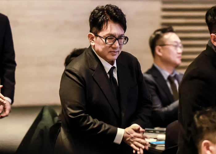 Bang Si Hyuk lộ email xin lỗi nhân viên HYBE, BTS bay màu, chuyện gì đây? - Hình 1