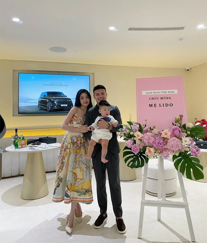 Vợ Quang Hải chi khủng mua đống hộp trang sức, gài chồng giống Triệu lộ Tư? - Hình 8
