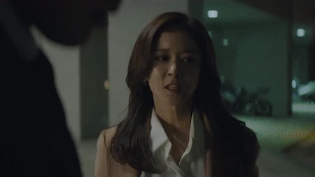 Đoạn clip viral: Phu nhân phát hiện chồng ngoại tình với nhân viên ngay trên bàn tiệc, chi tiết quan trọng liên quan đến hạt đậu phộng - Hình 5