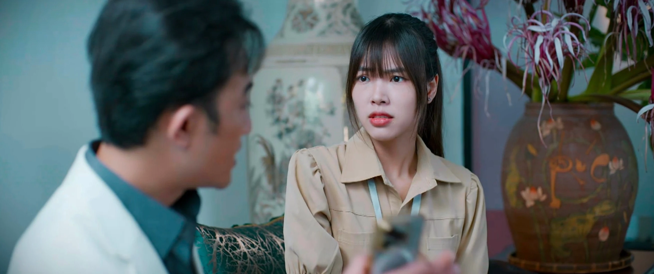 Gió ngang khoảng trời xanh - Tập 14: Hết trà xanh lại đối tác khích bác, Đăng nổi giận chất vấn vợ - Hình 4