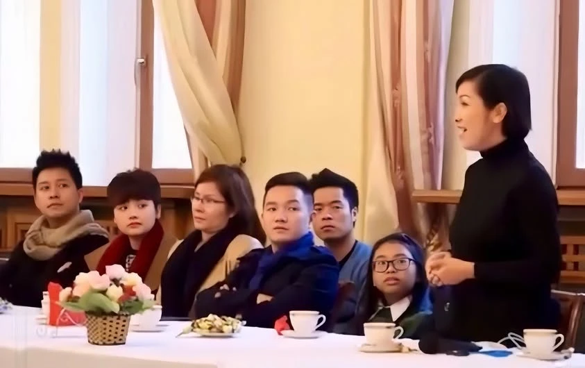 Miu Lê dằn mặt Phương Mỹ Chi vì 1 câu nói, lộ bức ảnh quá khứ, CĐM toát mồ hôi - Hình 1