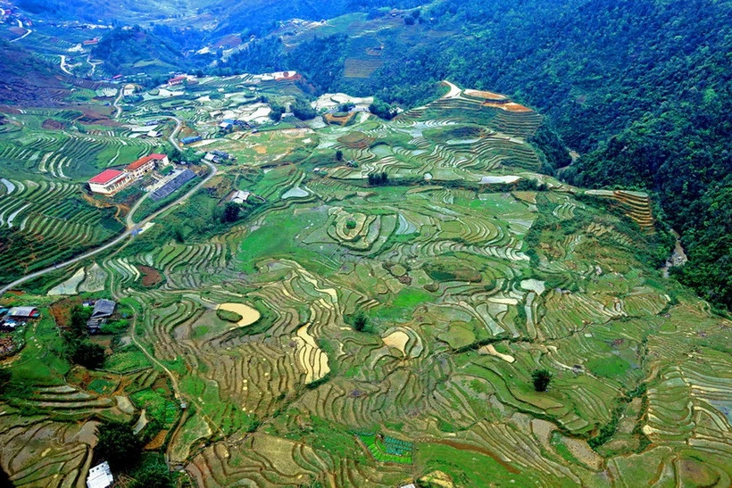 Sa Pa lọt vào top 8 điểm đến vùng núi và thị trấn nhỏ ở châu Á năm 2025 - Hình 1