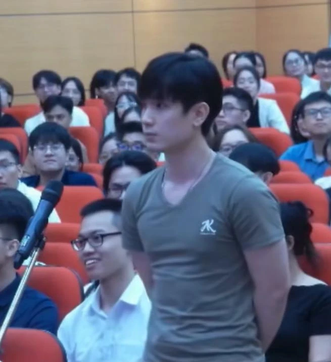 Bác sĩ nội trú đẹp trai nhất Hà Nội: 5 giây chấn động như nam chính ngôn tình - Hình 2