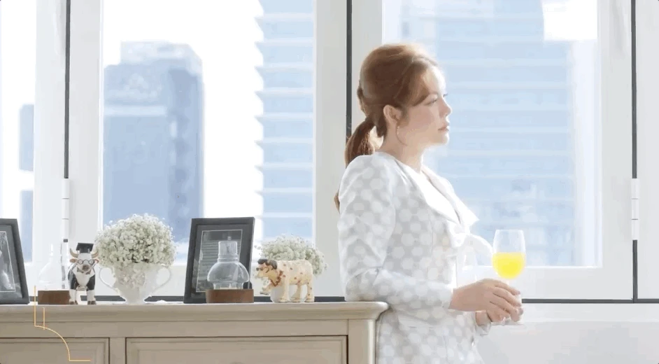 Đập chung cư 25 tầng xây dinh thự: Lý Nhã Kỳ giàu tới mức nào? - Hình 2