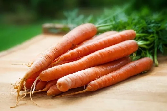 Điều gì xảy ra với cơ thể khi bạn ăn cà rốt thường xuyên? - Hình 1