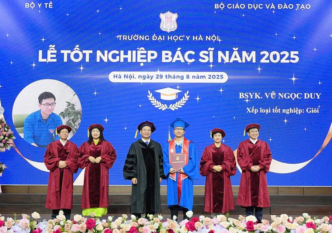 Profile đỉnh nóc Vũ Ngọc Duy đánh bại gần 1.000 thí sinh, thủ khoa BSNT 2025 - Hình 5