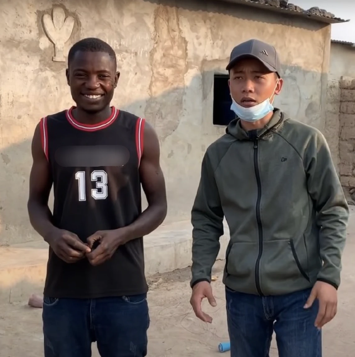 Lindo rời team châu Phi hậu Quang Linh gặp chuyện, nói 1 câu ai cũng xót xa - Hình 5