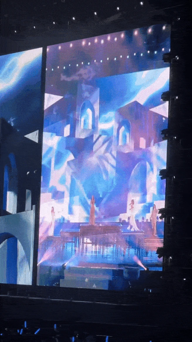 Sốc visual Em Xinh đẹp như nữ thần xé sử bước ra, nhưng chỉ xuất hiện chóng vánh tại concert - Hình 4