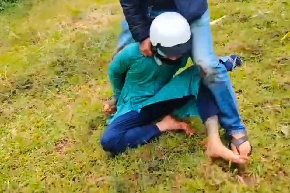 Vụ thảm án ở Đắk Lắk: Nghi phạm bị bắt khi đang ngụy trang bằng áo chống nắng - Hình 1