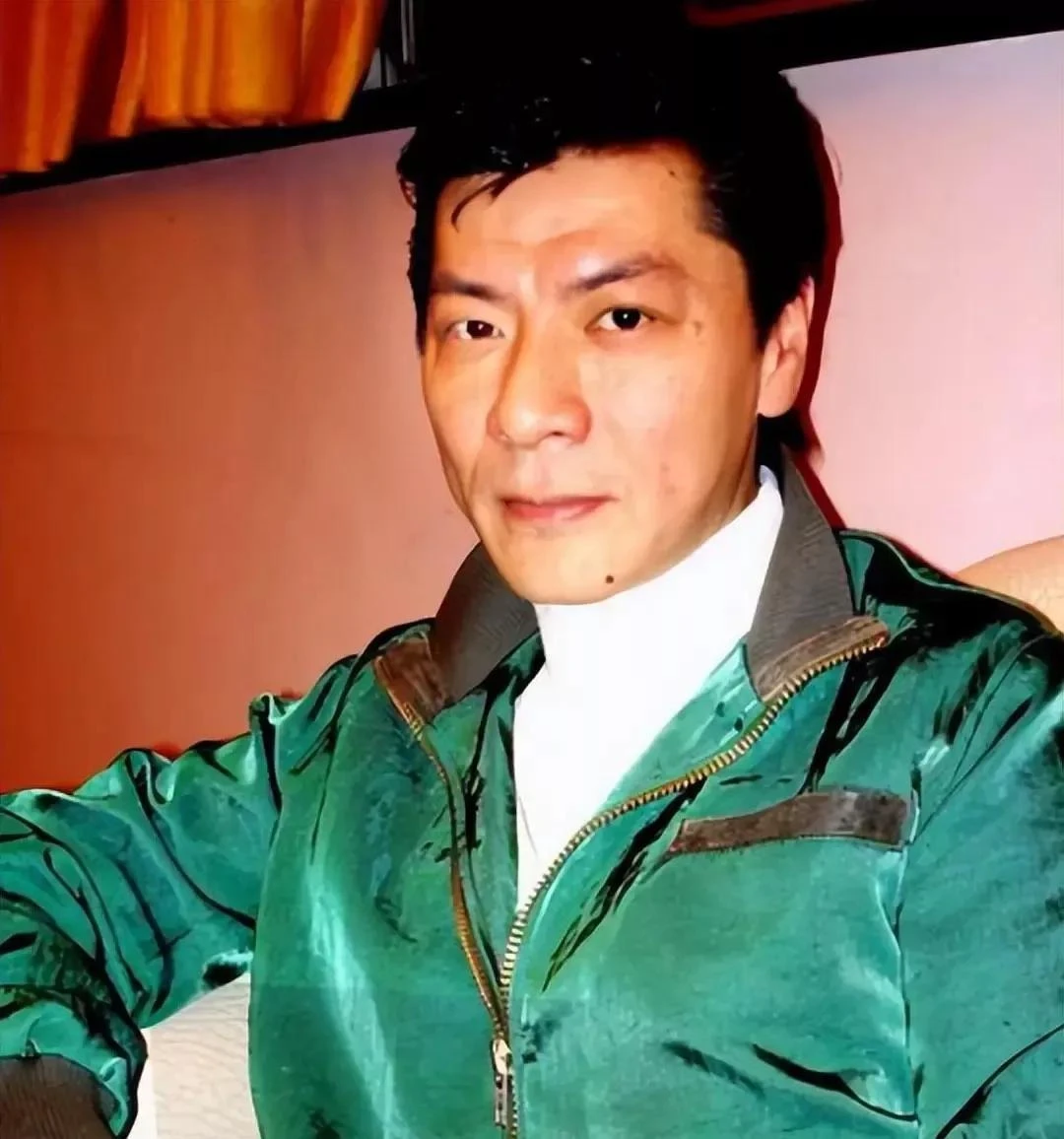 Mỹ nam showbiz chết không ai kịp đến viếng, giây phút hấp hối còn chẳng thấy mặt vợ con lần cuối - Hình 6