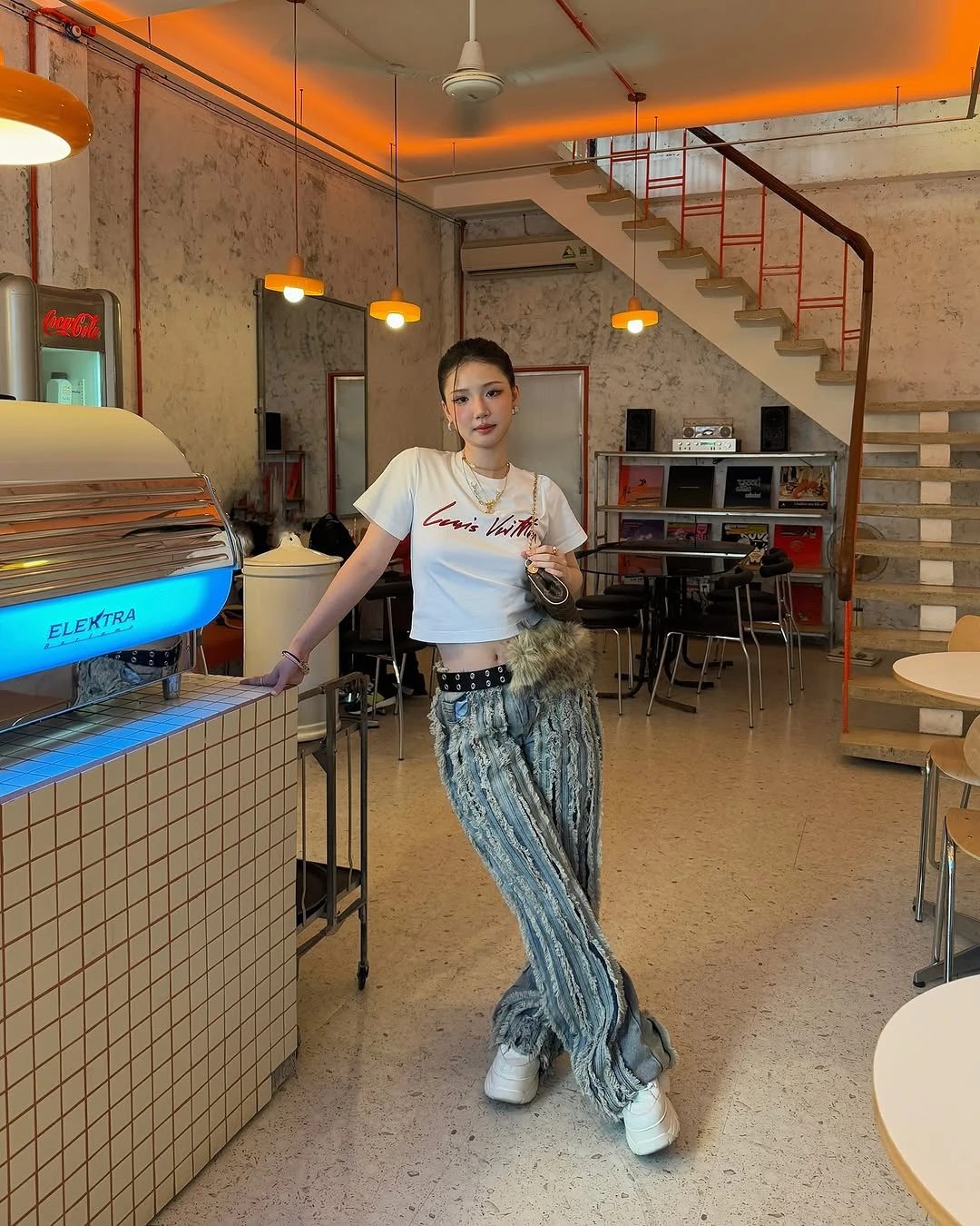 Cá tính xuống phố với áo baby tee nhỏ xinh - Hình 1