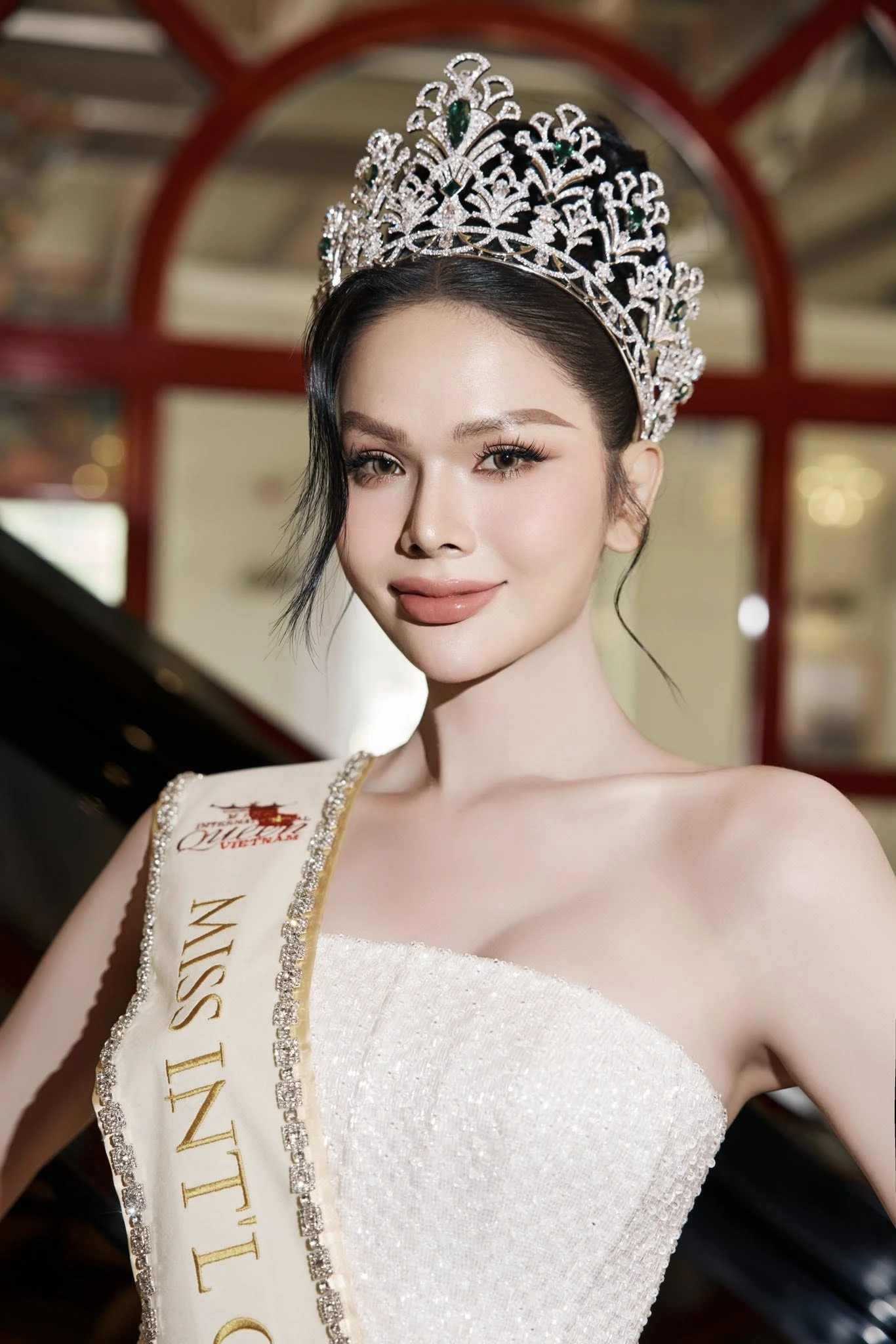 Bán kết MIQ: Mỹ được đặt cách vào top 12, Hà Tâm Như tự tin bắn tiếng Anh - Hình 6