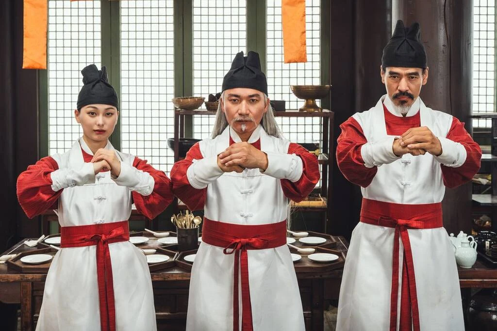 Ngự Trù Của Bạo Chúa nhận bão tẩy chay vì hạ thấp cả 1 đất nước, đã ăn cắp còn thích làm màu - Hình 2