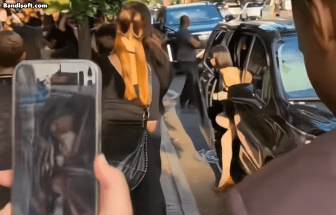 Cả phố náo loạn khi mỹ nhân này vừa bước xuống xe: Người đâu mà đẹp thế không biết, sang đến từng hơi thở - Hình 1