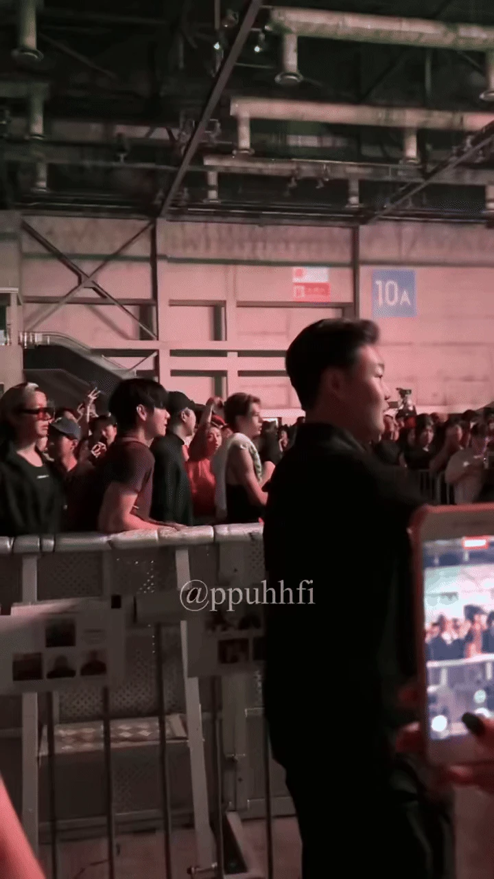 Tìm ra danh tính tình tin đồn của V (BTS), được lòng fan hơn cả Jennie? - Hình 2